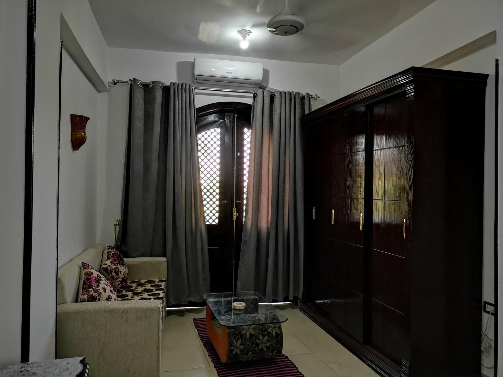 Luxor Hotel Bella Vista Apartments And Hotel 外观 照片